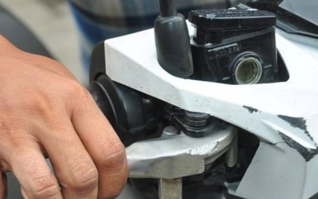 Simak! 5 Tanda Minyak Rem Motor Habis dan Harus Diganti